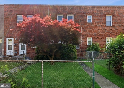 1701 Montello Avenue Ne - Photo 1