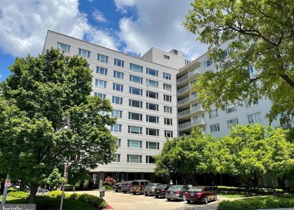 2475 Virginia Avenue Nw - Photo 1