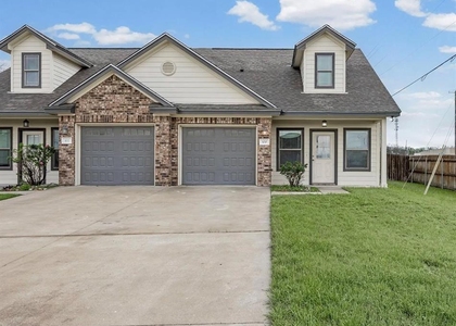 111 Stockton Family Ct - Photo 1