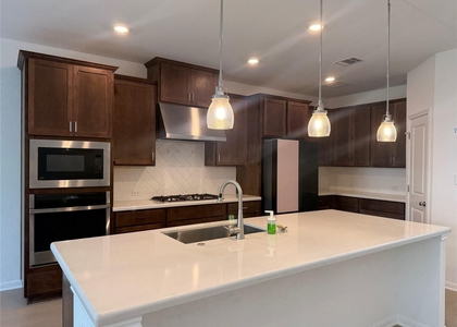 628 Leeward Pass - Photo 1