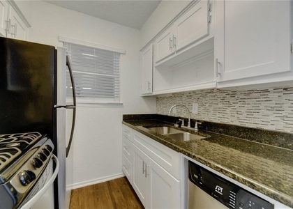 2401 Manor Rd - Photo 1