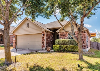 154 Flagstone Trl - Photo 1