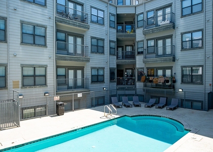 2502 Leon St - Photo 1