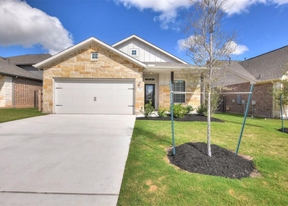 704 Bonnet Blvd - Photo 1