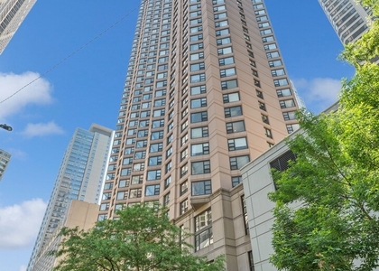 401 E Ontario Street - Photo 1