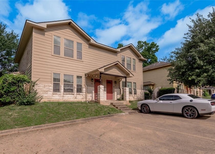 104 Yegua Circle - Photo 1