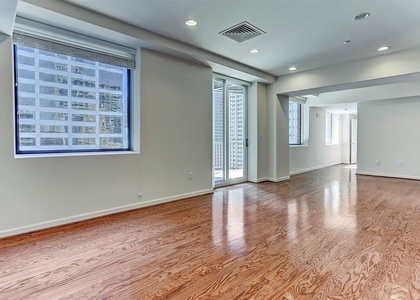 914 Main Street - Photo 1