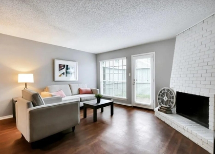 4401 Glenview Court - Photo 1