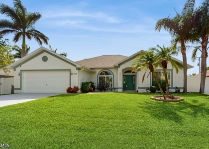 3729 Agualinda Boulevard - Photo 1
