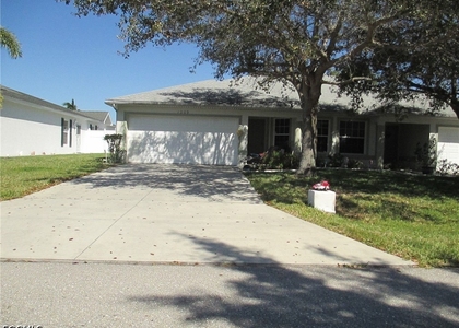 1209 Se 6th Street - Photo 1