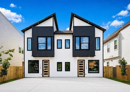 7130 Saint Augustine Street - Photo 1