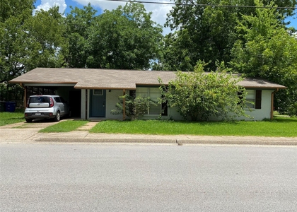 1702 19th Street - Photo 1