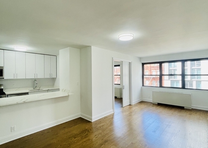 400 East 89th Street, 6J - Photo 1