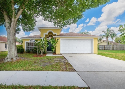 1407 Wakefield Drive - Photo 1