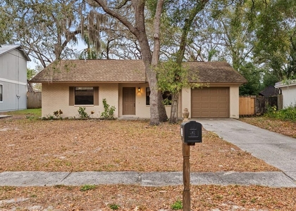 723 Pent Street - Photo 1