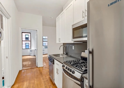  Madison Avenue - Photo 1