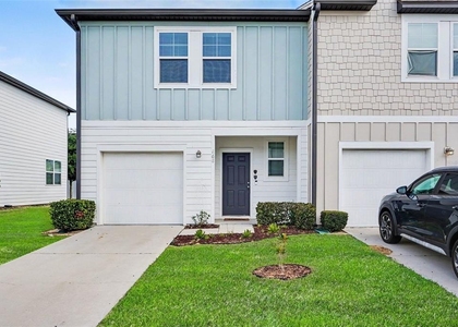 868 Grandin Street - Photo 1
