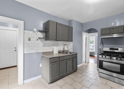 1105 Main Street - Photo 1
