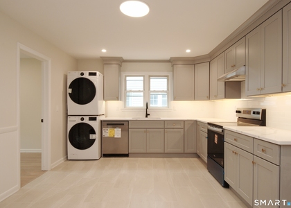 306 Courtland Avenue - Photo 1
