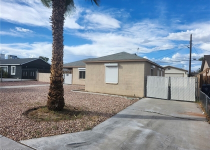 4624 Evergreen Place - Photo 1