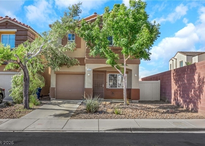 3423 Holly Avenue - Photo 1