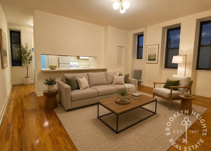 Montague St. - Photo 1