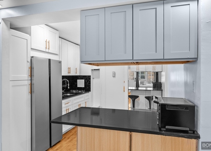 1350 East 5th Street - Photo 1