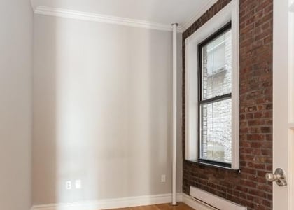 51 Leroy Street - Photo 1