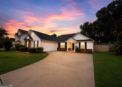 5115 Towne Park Drive - Photo 1