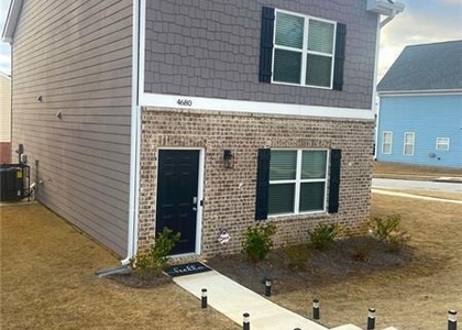 4680 Parkway Circle - Photo 1