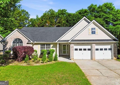 540 Sterling Hill Drive - Photo 1