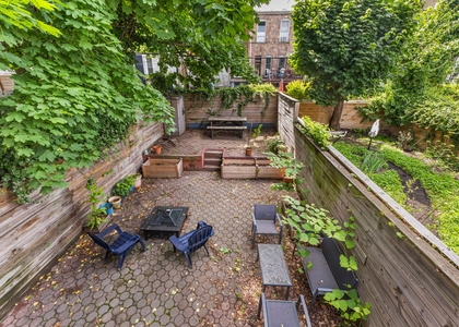 118 Cooper Street Brooklyn - Photo 1