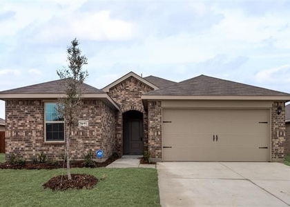 1131 Elijah Way - Photo 1