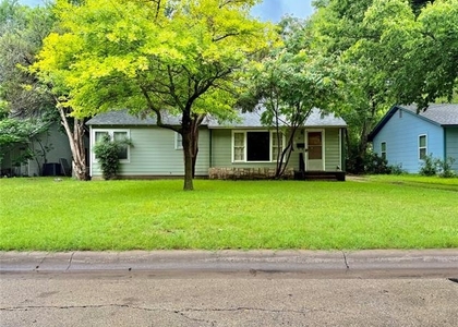 1009 Denton Street - Photo 1