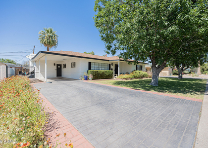 1838 E Hazelwood Street - Photo 1