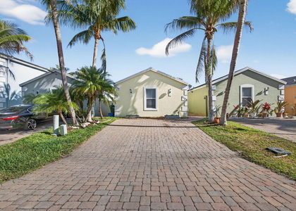 3125 Shelby Way - Photo 1