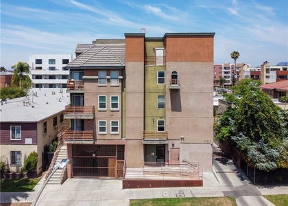 321 S Occidental Boulevard - Photo 1