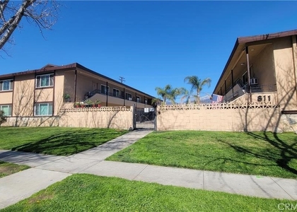 811 Orchid Court - Photo 1