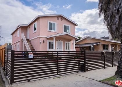 145 E Gage Avenue - Photo 1