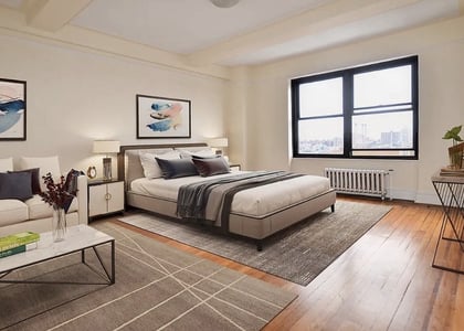2nd Avenue - Photo 1