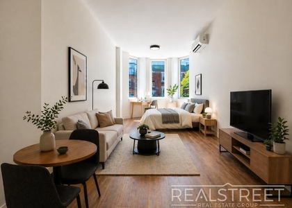 729 Rogers Avenue - Photo 1