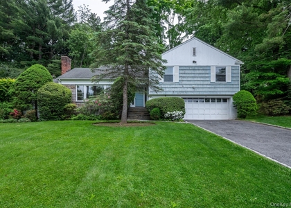 25 Crosshill Road - Photo 1
