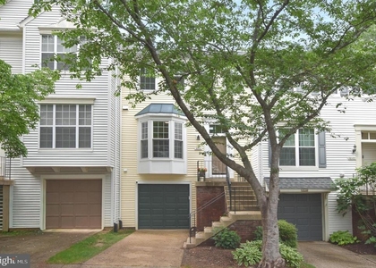 5843 Wye Oak Commons Court - Photo 1