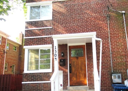 1304 Princess Street - Photo 1