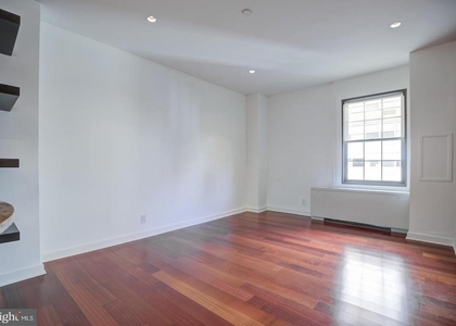 219 S 18th Street - Photo 1