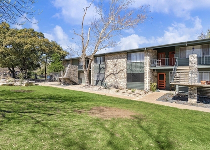 1304 Mariposa Dr - Photo 1