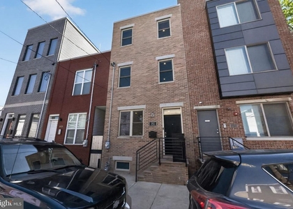 1923 S 6th Street - Photo 1