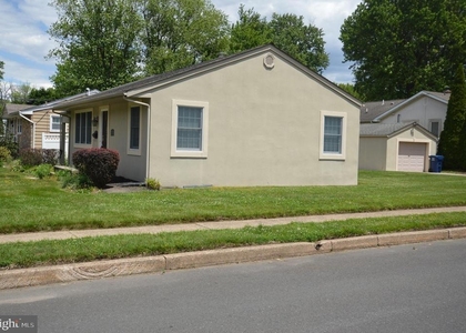 2140 Princeton Pike - Photo 1