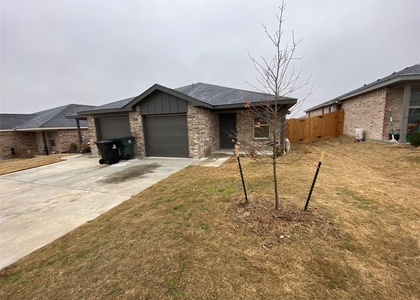 2320 Duntov Dr - Photo 1