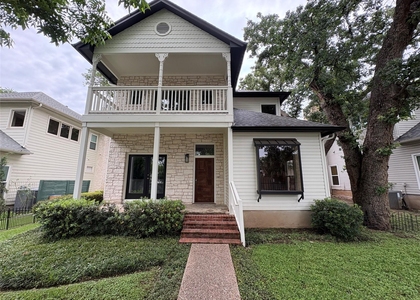 1204 W 39th St - Photo 1